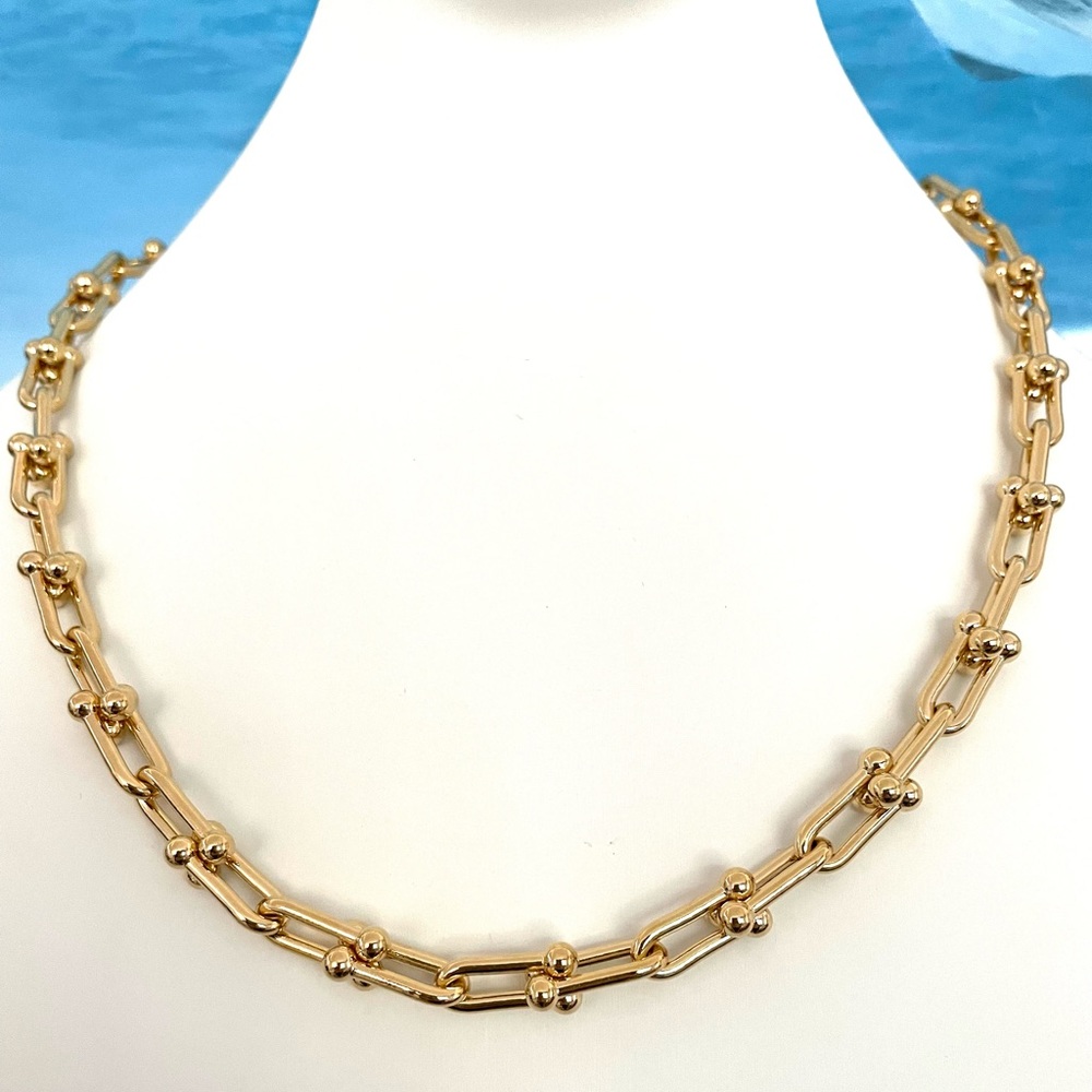 Gold U Link Necklace Status Equestrian Chain